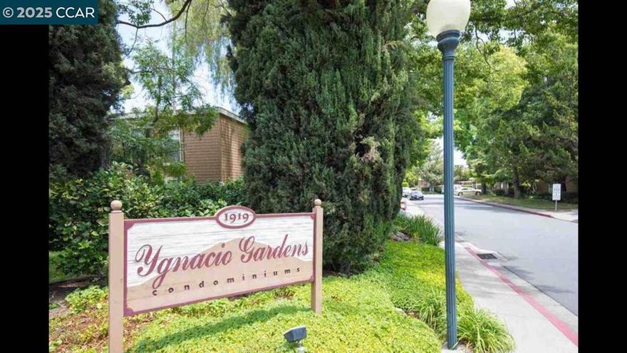 Beautiful one story Corner Unit located at the end of the complex with no one above you, only one sharing wall and no steps to the property.  2 large bedroom, 1&1/2 bath and 2 patios.  Recently remodeled kitchen with refrigerator, recess lightings, laminate flooring, Fresh paint, No carpet throughout, it is ready for your occupancy. Easy access to Shopping, Restaurants, John Muir hospital, Trails, Heather Farm Community Park, Bart station, Beautiful top rated Schools and so much more... Must have good credit history. Community pool and large laundry room. Apply with RentSpree https://apply.link/ghFO5Gw