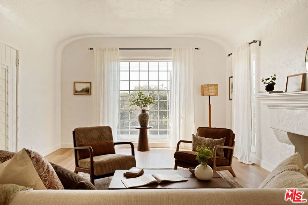 8553 Pickford Street