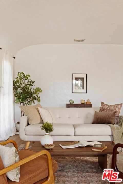 8553 Pickford Street