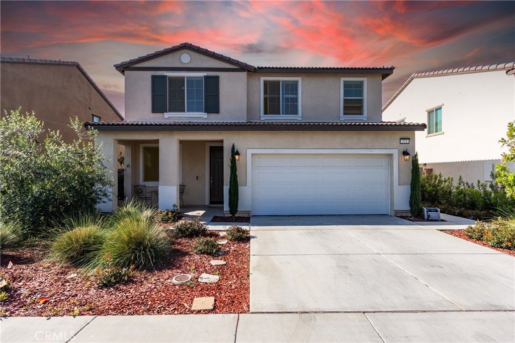 Photo of 571 E Alru St, Rialto, CA 92376 (MLS # CV26083637)