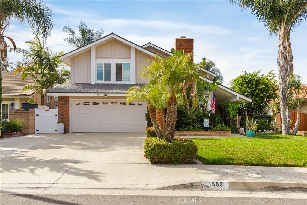 1553 High Bluff