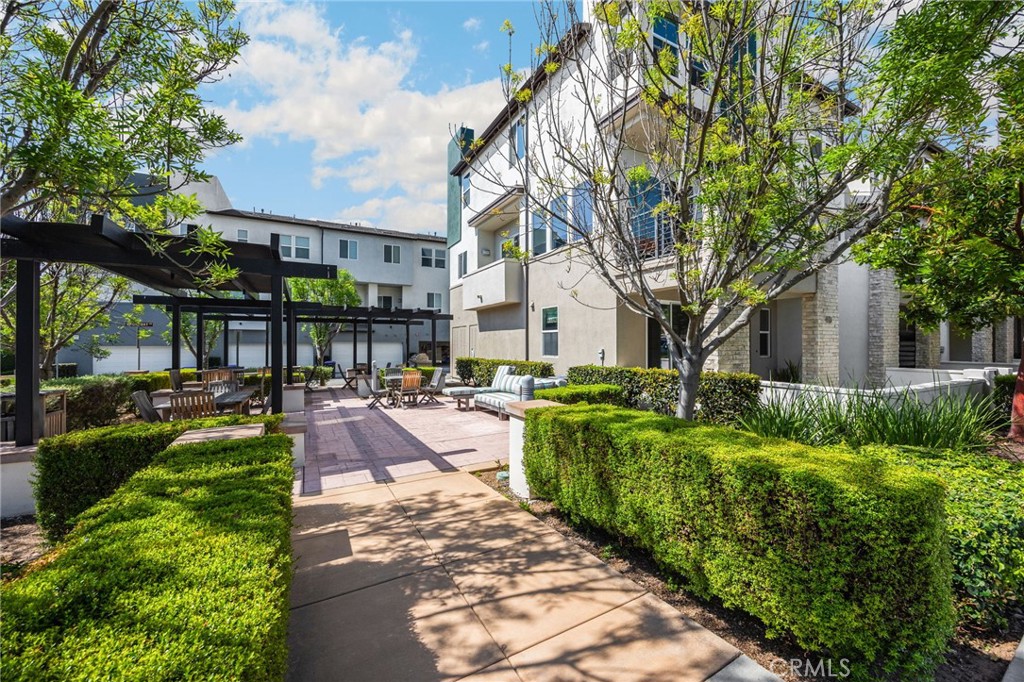 413 Broadway Drive