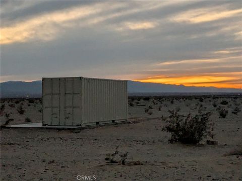 Photo of 1000 Compadre Lane, 29 Palms, CA 92277 (MLS # JT25221669)