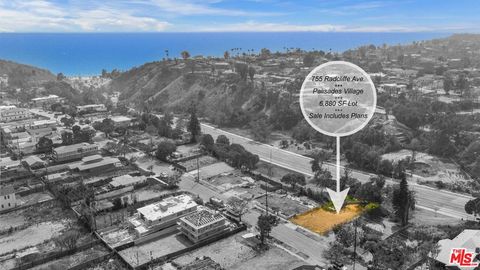 Photo of 755 Radcliffe Avenue, Pacific Palisades, CA 90272 (MLS # 26828127)