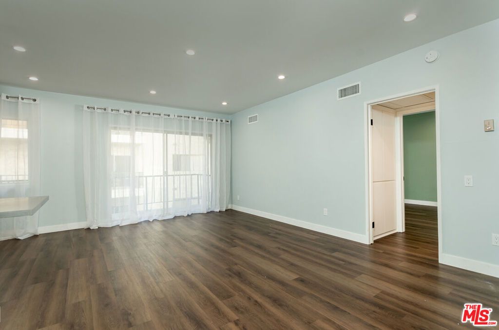 Photo of 1115 S Elm Drive #417, Los Angeles, CA 90035 (MLS # 26639691)
