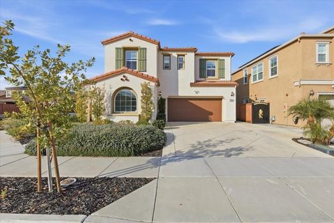 Photo of 2481 Azalea Ave Ave, Tracy, CA 95376 (MLS # 41121096)