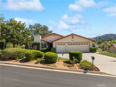 Photo of 28235 Stonington WAY, Escondido, CA 92026 (MLS # SW26202994)