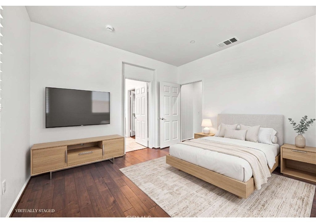 20312 Paseo Meriana