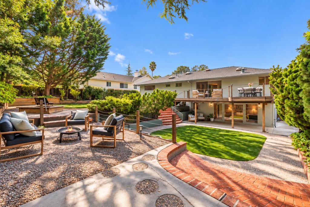 1225 Murchison Drive