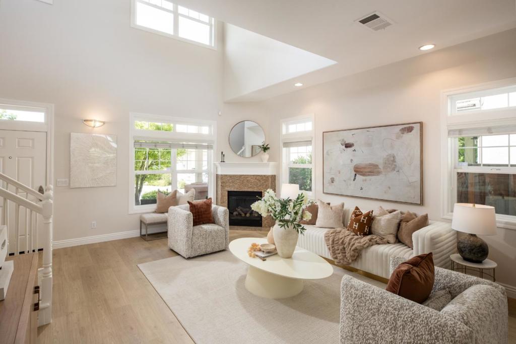 819 Warner Court