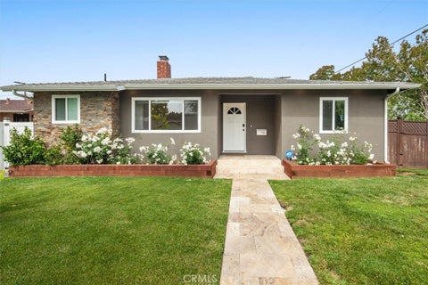 Photo of 5857 Willis Avenue, Sherman Oaks, CA 91411 (MLS # SR26209691)