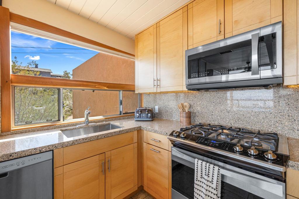 Pinyon Crest - Residential