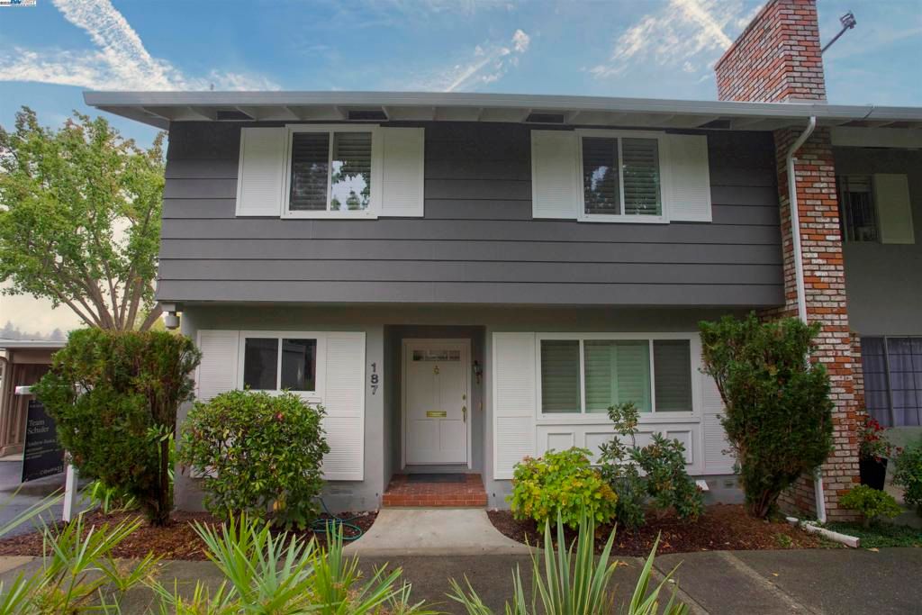 Photo of 187 Miramonte Dr, Moraga, CA 94556 (MLS # 41114961)