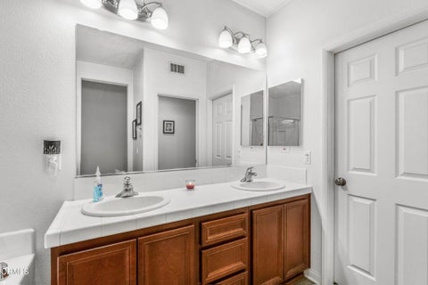 Tiny photo for 409 Forest Park Boulevard, Oxnard, CA 93036 (MLS # V1-38537)