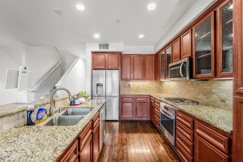 Tiny photo for 409 Forest Park Boulevard, Oxnard, CA 93036 (MLS # V1-38537)