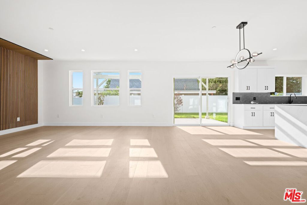 12925 El Dorado Avenue