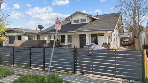 Photo of 238 W 58th St, Los Angeles, CA 90037 (MLS # SR26015536)