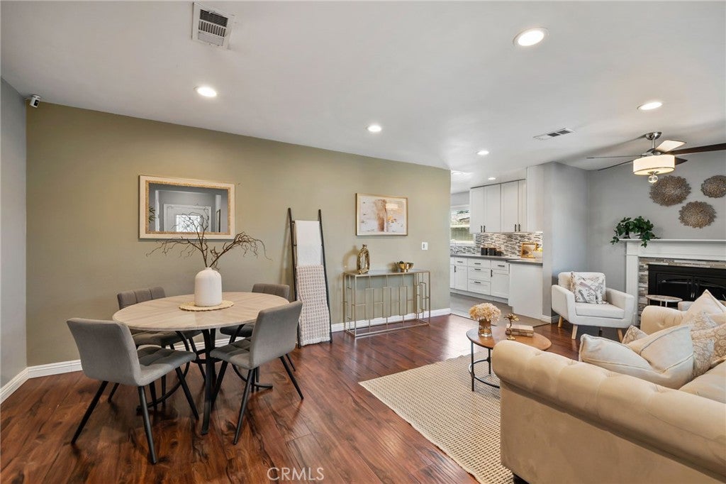 1426 Lancewood