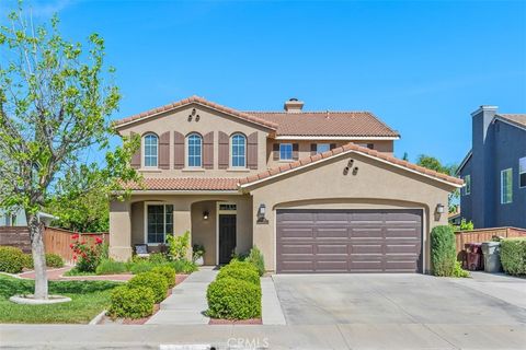 Photo of 37710 Sprucewood Ln, Murrieta, CA 92563 (MLS # SW26080390)