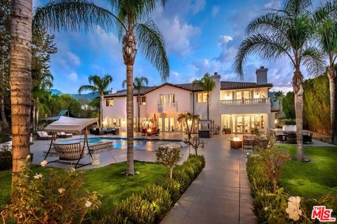 25043 Abercrombie Lane Calabasas CA 91302