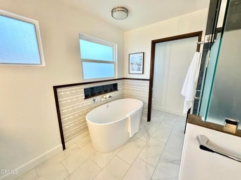 Tiny photo for 2827 Pierpont Boulevard, Ventura, CA 93001 (MLS # V1-32957)