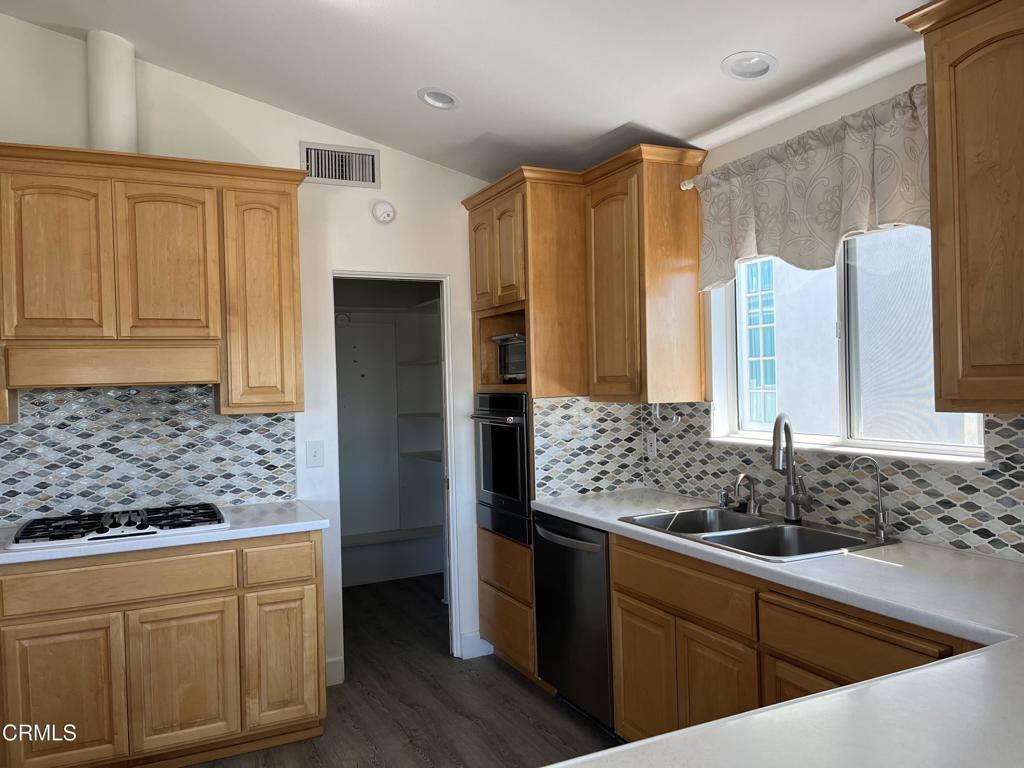 Pierpont Village - 3369 - Residential