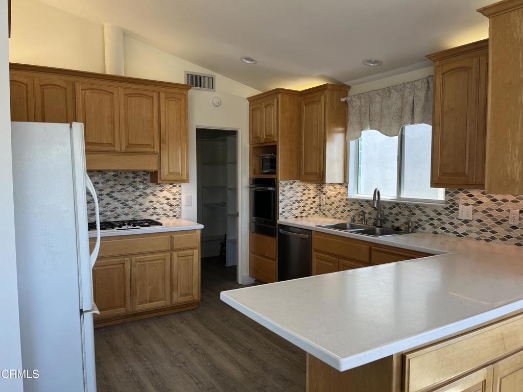 Pierpont Village - 3369 - Residential