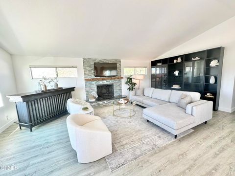 Tiny photo for 2827 Pierpont Boulevard, Ventura, CA 93001 (MLS # V1-32957)