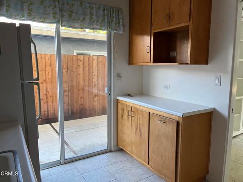 Tiny photo for 2827 Pierpont Boulevard, Ventura, CA 93001 (MLS # V1-32957)