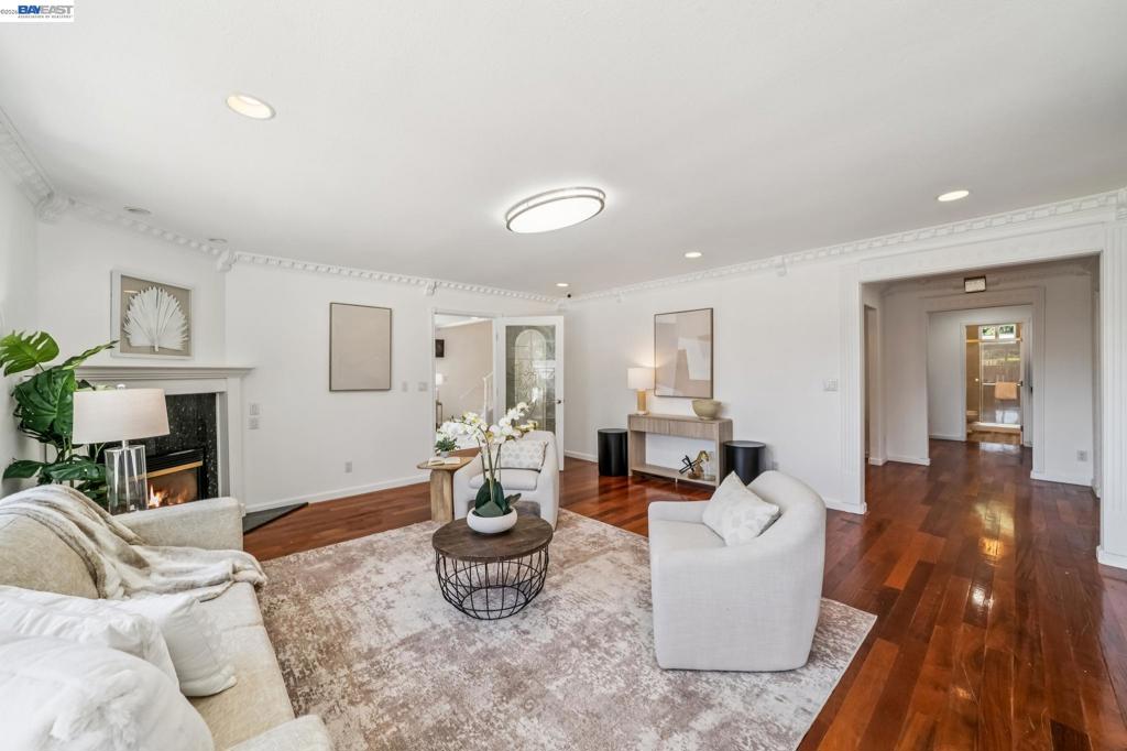 1882 Cortez Ct