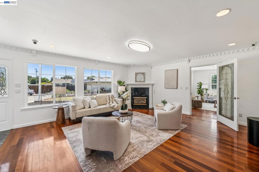 1882 Cortez Ct