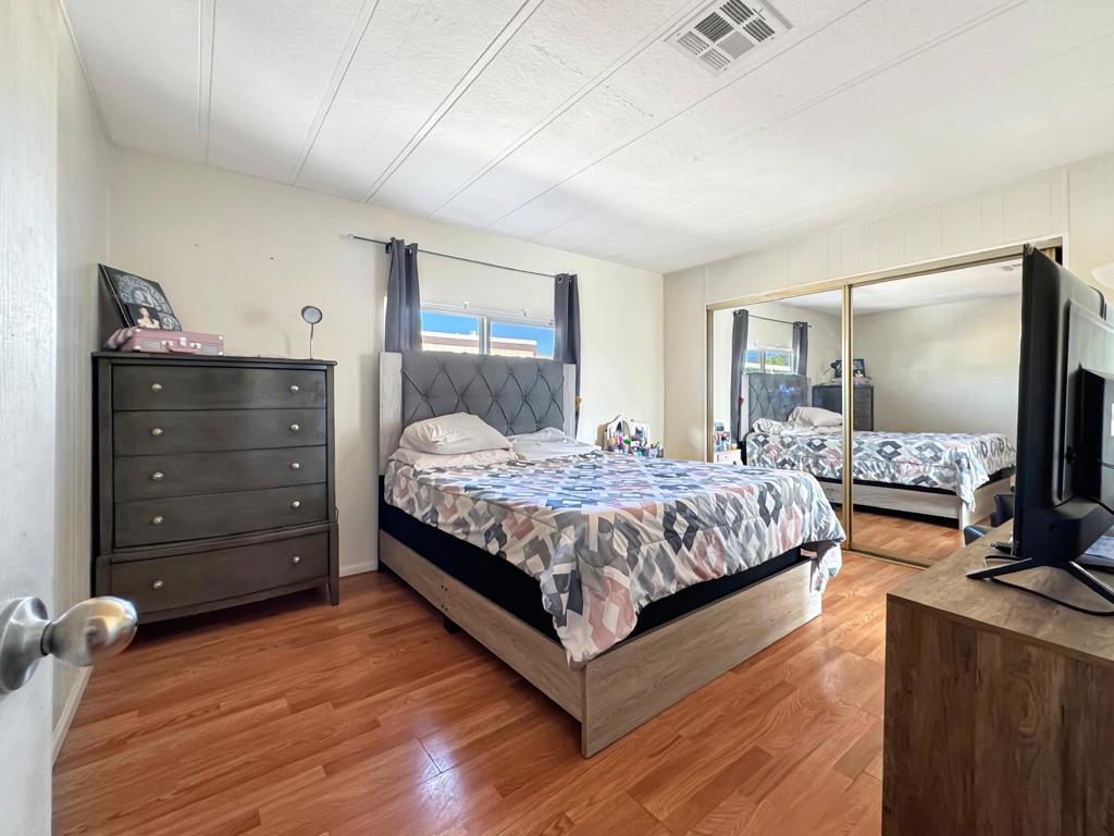 Not Applicable-1 - Manufactured In Park