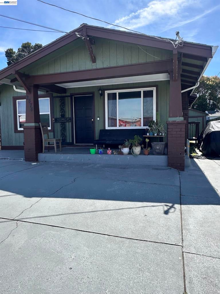 2474 Seminary Ave