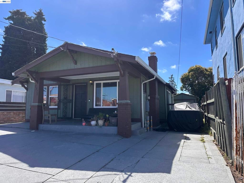 2474 Seminary Ave Ave