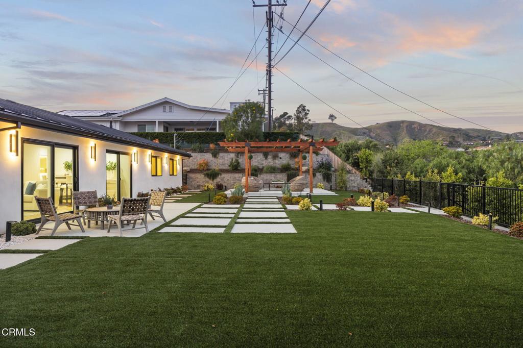 Ventura, California, 93003, United States, 4 Bedrooms Bedrooms, ,3 BathroomsBathrooms,Residential,Active,1936147