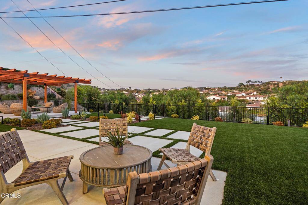 Ventura, California, 93003, United States, 4 Bedrooms Bedrooms, ,3 BathroomsBathrooms,Residential,Active,1936147