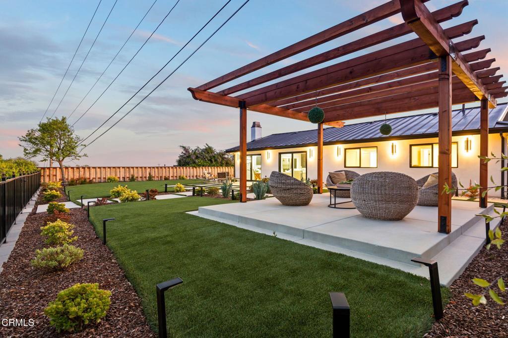Ventura, California, 93003, United States, 4 Bedrooms Bedrooms, ,3 BathroomsBathrooms,Residential,Active,1936147