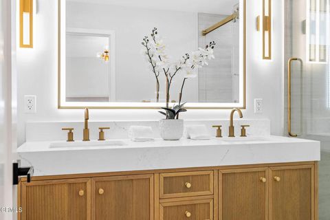 Tiny photo for 978 Colina Vista, Ventura, CA 93003 (MLS # V1-32138)