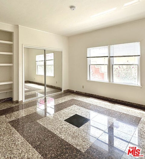 Photo of 121 N Swall Drive #4, Beverly Hills, CA 90211 (MLS # 26849019)