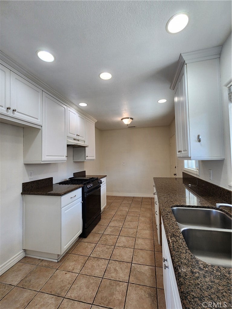 4765 Harvard