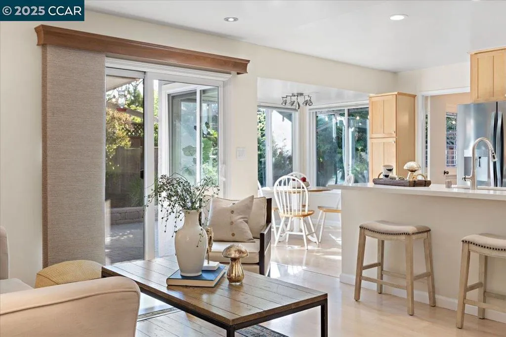 Concord, California 94521, United States, 3 Bedrooms Bedrooms, ,2 BathroomsBathrooms,Residential,Active,176694