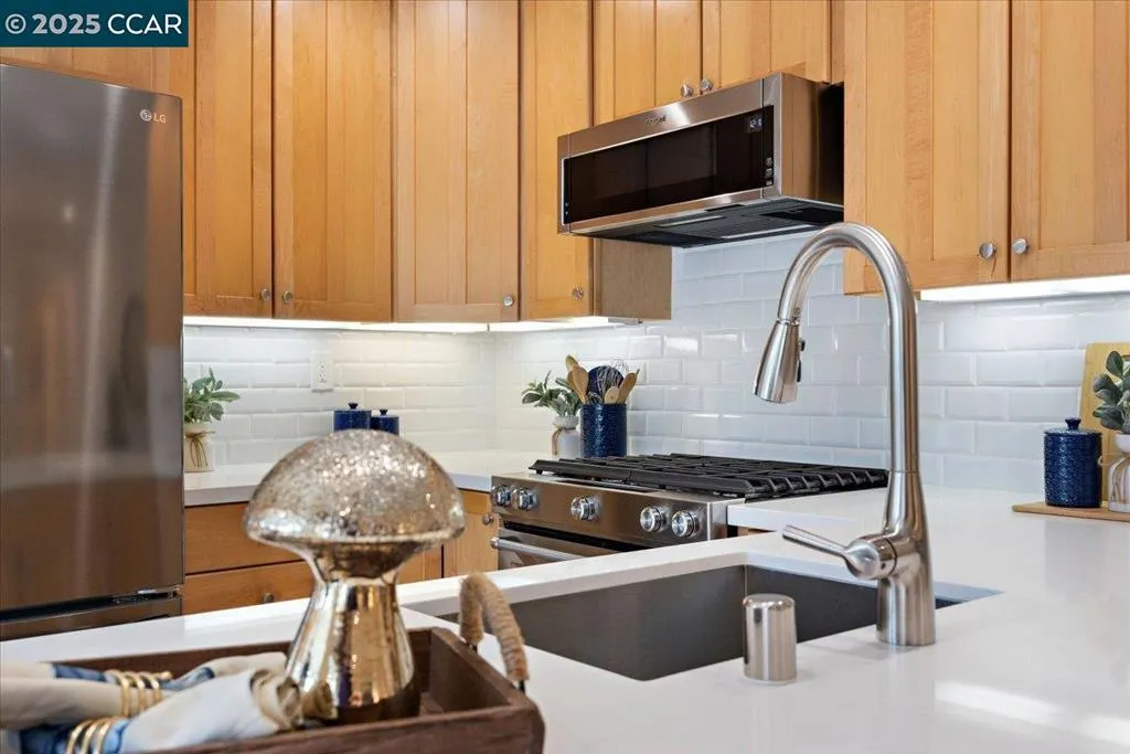 Concord, California 94521, United States, 3 Bedrooms Bedrooms, ,2 BathroomsBathrooms,Residential,Active,176694