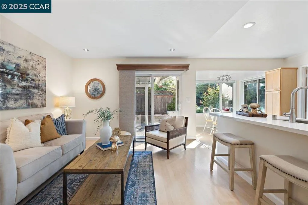 Concord, California 94521, United States, 3 Bedrooms Bedrooms, ,2 BathroomsBathrooms,Residential,Active,176694