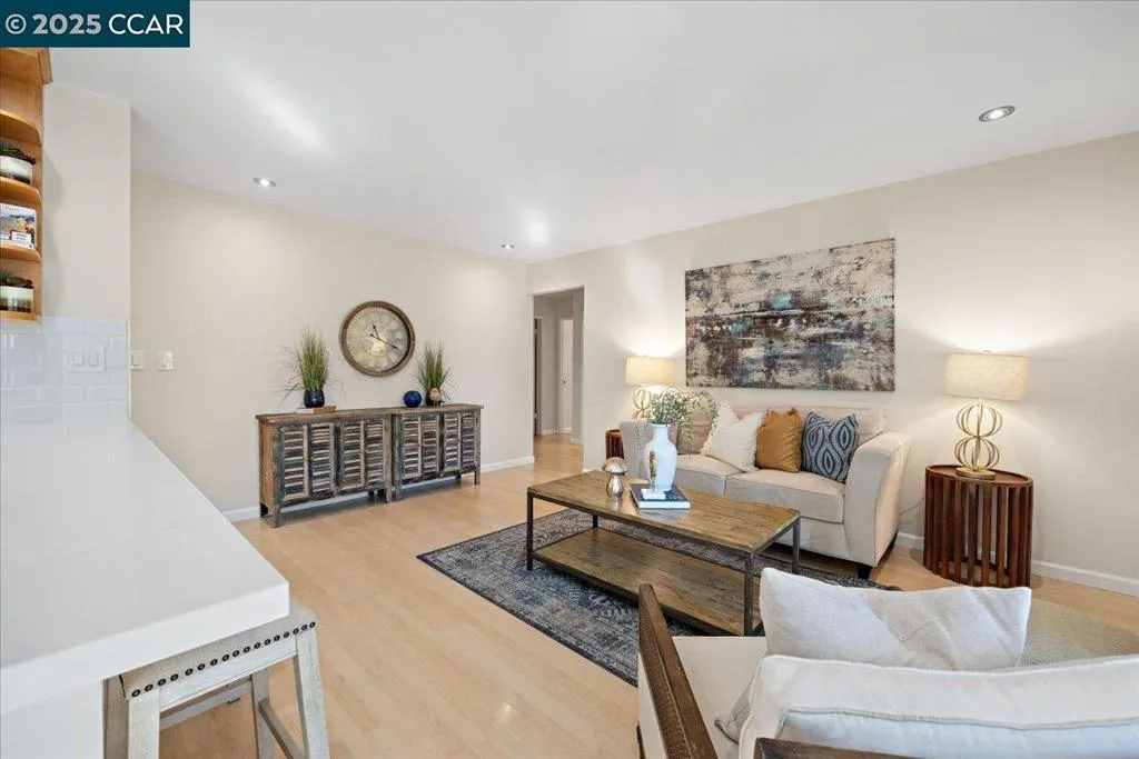 Concord, California 94521, United States, 3 Bedrooms Bedrooms, ,2 BathroomsBathrooms,Residential,Active,176694