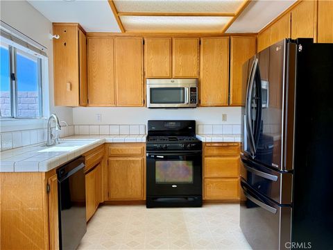 Tiny photo for 192 Sandbar Court, Paso Robles, CA 93446 (MLS # NS26039510)