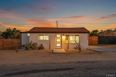 Photo of 61853 Grand View Circle, Joshua Tree, CA 92252 (MLS # OC25198381)