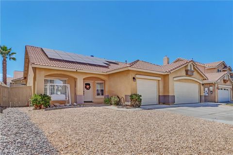 Photo of 12660 Table Rock LN, Victorville, CA 92392 (MLS # OC26115558)