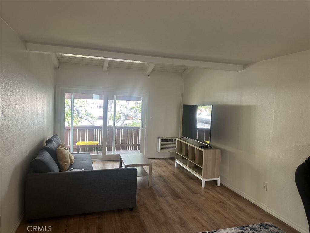 1000 W Macarthur Boulevard W 100