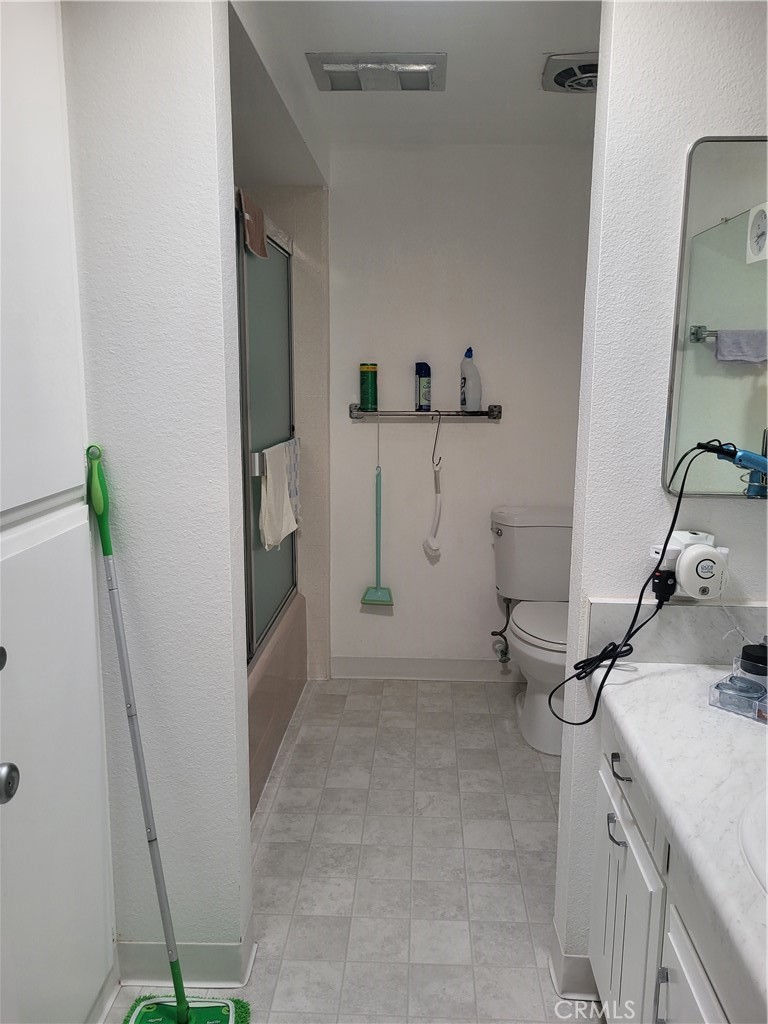 922 Avenida Majorca N