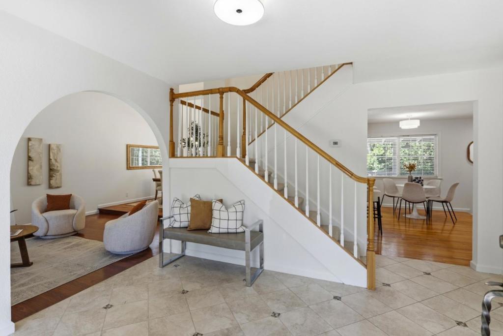 1156 Lansdale Court